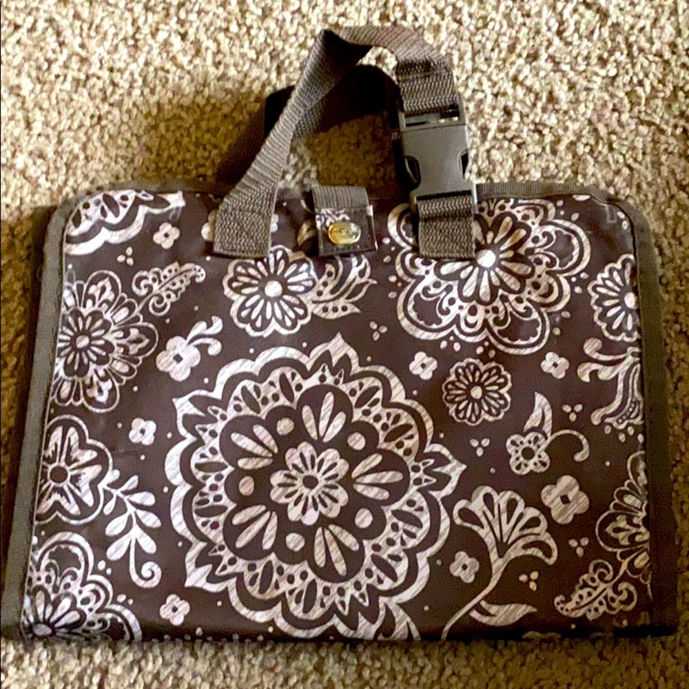 Thirty-One Makeup Bag